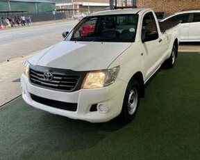 Toyota Hilux 2016, Manual, 2 litres - Cape Town