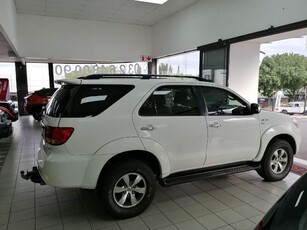 Used Toyota Fortuner 4.0 V6 Auto 4x4 for sale in Kwazulu Natal