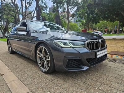 2021 BMW M550i xDRIVE A/T (G30)