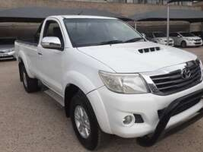 Toyota Hilux 2014, Manual, 2.7 litres - Springs