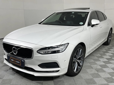 2018 Volvo S90 T5 Momentum Geartronic