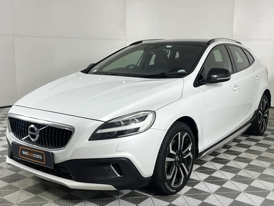 2018 Volvo V40 Cross Country T4 Inscription Geartronic