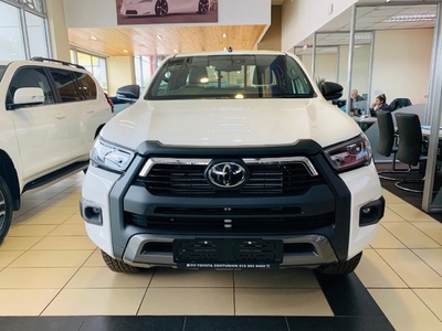 New Toyota Hilux Toyota Hilux 2.8 GD6 Legend 4X4 EXTRA Cab for sale in Gauteng