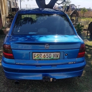 opel astra ie 16 000