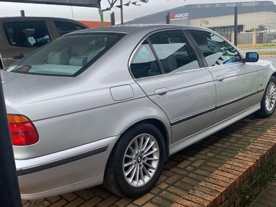 Used BMW 5 Series 523i Exclusive Auto for sale in Gauteng
