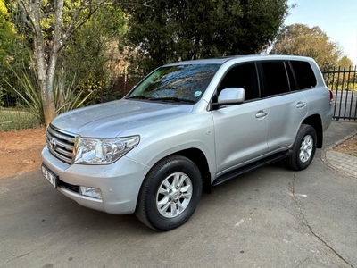 Used Toyota Land Cruiser 200 TD V8 VX Auto for sale in Mpumalanga