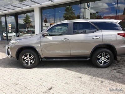 2016 Toyota Fortuner 2. 4GD-6 4x4