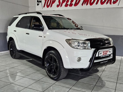 Used Toyota Fortuner 4.0 V6 Auto for sale in Gauteng