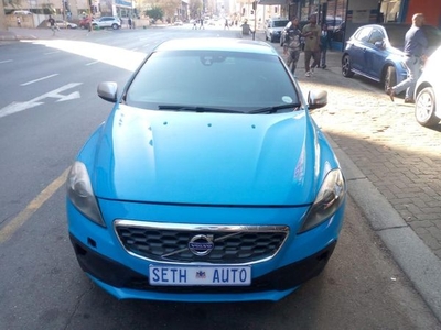 Used Volvo V40 T5 Excel Auto for sale in Gauteng