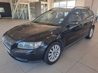 Used Volvo V50 2.4i for sale in Western Cape