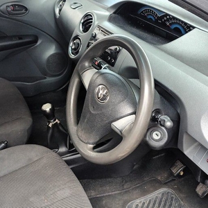 Toyota Etios 1.5 manual Petrol Sedan