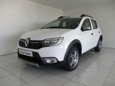 Used Renault Sandero 900T Stepway Expression for sale in Gauteng