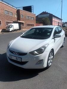 2012 Hyundai Elantra 1.6 GLS AT, White with 103000km available now!