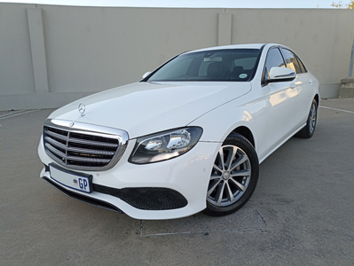 2016 Mercedes-Benz E220d auto Executive luxury diesel sedan immaculate only R399 000