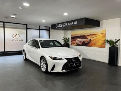 2023 Lexus IS 300h EX For Sale