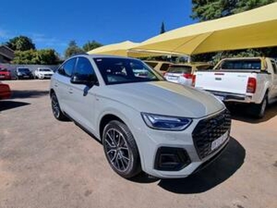 Audi Q5 2022, Automatic, 4 litres - Klerksdorp