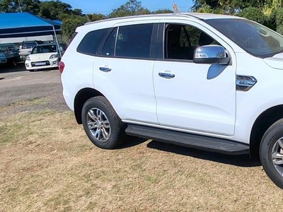 Ford Everest 2.2 XLT Automatic