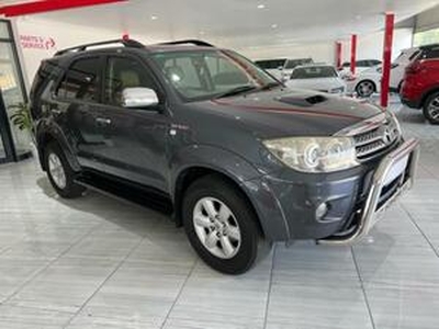 Toyota Fortuner 2010, Manual, 3 litres - Cape Town