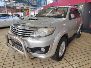 2012 Toyota Fortuner 3.0 D-4D R/Body with 227319kms CALL JOOMA 071 584 3388