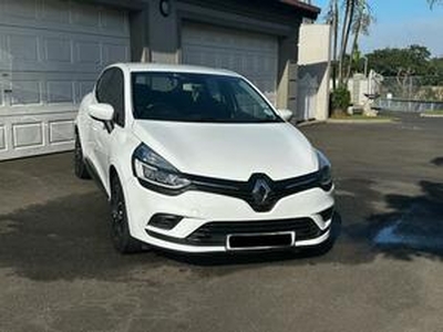 Renault Clio 2018, Manual, 0.9 litres - East London