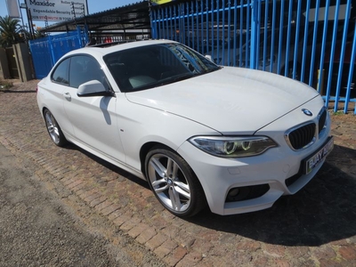2014 BMW 220d Coupe M Sport Steptronic, White with 117000km available now!