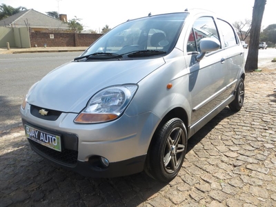 2015 Chevrolet Spark Lite 1.0 LS, Silver with 95000km available now!