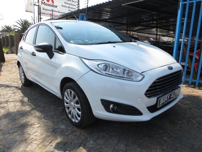 2015 Ford Fiesta 1.4 Ambiente 5-Door, White with 70000km available now!