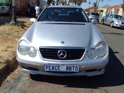 2001 Mercedes-Benz C-Class C230K Auto For Sale in Gauteng, Johannesburg