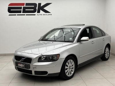 Used Volvo S40 2.4i Auto for sale in Gauteng