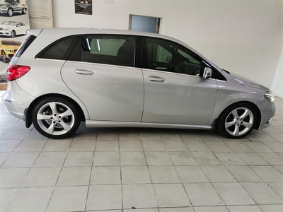 2014 MERCEDES BENZ B200 Auto Mechanically perfect with S Book