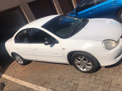 Chrysler neon 2001 Manual 315000km 2L Has no problems just start and go. No spar