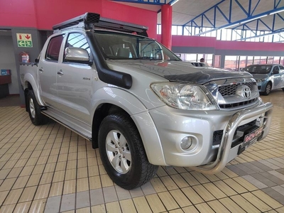 2011 Toyota Hilux 3.0 D-4D D/Cab R/B Raider AUTOMATIC WITH 265112 KMS, CALL TAMSON 064 251 8681