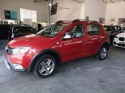 Used Renault Sandero 900T Stepway Expression for sale in Western Cape