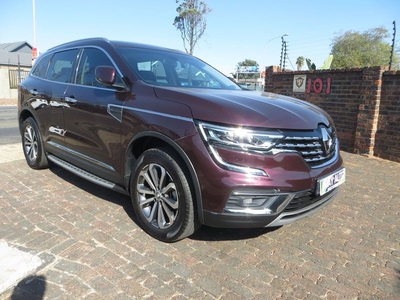 2022 Renault Koleos 2.5 4x4 Dynamique CVT, Red with 14000km available now!