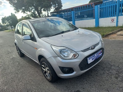 Ford Figo 1.4 Ambiente, Silver with 79000km, for sale!