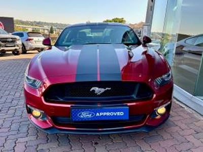 Ford Mustang 5.0 GT fastback auto