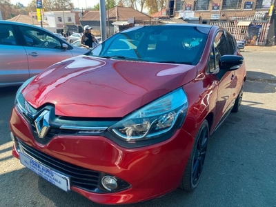 Used Renault Clio IV 900T Dynamique 5