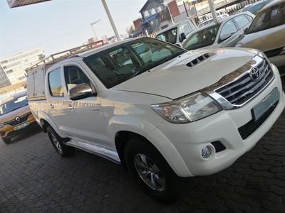 2011 Toyota Hilux double cab Canopy