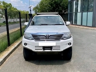 Toyota Fortuner 2014, Automatic, 4 litres - Uitsig Landgoed The Rest