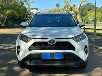 Toyota RAV4 2020, Automatic, 2 litres - Worcester
