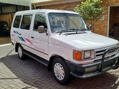 Toyota Vienta 2000, Manual, 2.5 litres - Johannesburg