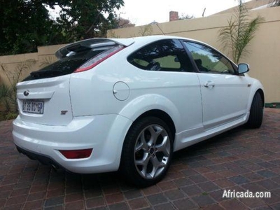 2010 Ford Focus ST Excellent condition R 237 000 NEGOTIABLE