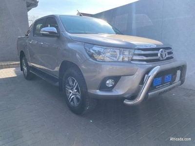 2017 toyota hilux Rader 2. 8GD-6 Automatic