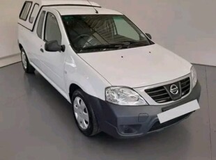 Nissan NP 300 2017, Manual, 1.6 litres - Bloemfontein