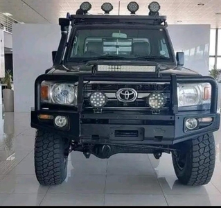 2017 TOYOTA LAND CRUISER 79 4.0 60TH EDITION FOR SALE