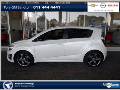 2014 Chevrolet Sonic hatch 1. 4T RS White