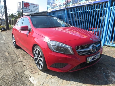 2014 Mercedes-Benz A 200 Avantgarde Autotronic, Red with 102000km available now!