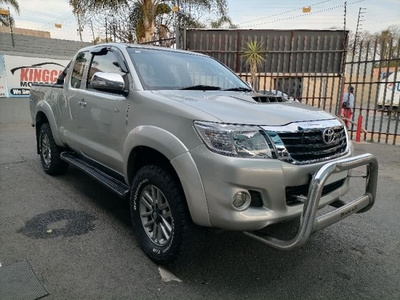 2014 Toyota Hilux 3.0D 4D4 Extra cab 4X4 Raider For Sale For Sale in Gauteng, Johannesburg