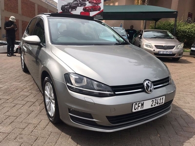 2015 Volkswagen Golf 7 1.4 TSI BMT Comfortline, Gold with 86000km available now!