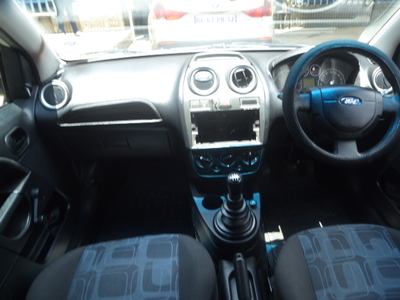 Ford Fiesta 1.4i 5 door